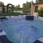 Отель Demeures & Chateaux Domaine De La Grange De 4*