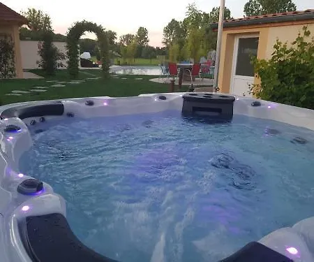 Hotel Demeures & Chateaux Domaine De La Grange De 4*