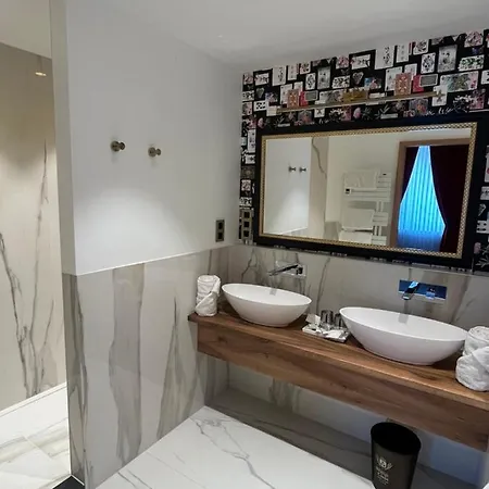 Demeures & Chateaux Domaine De La Grange De Conde-Northen