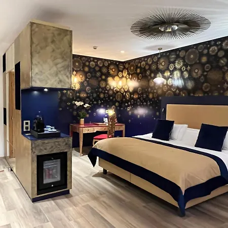 Hotel Du Domaine De La Grange De Conde-Northen