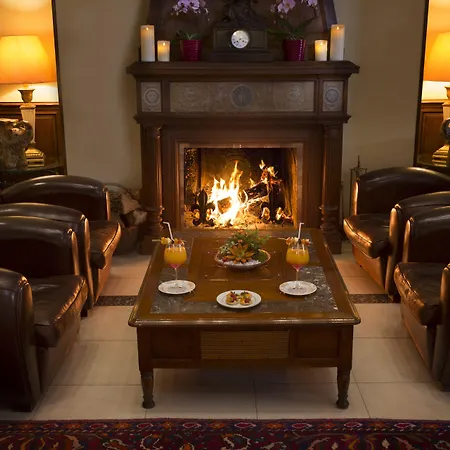 Demeures & Chateaux Domaine De La Grange De 4* Conde-Northen