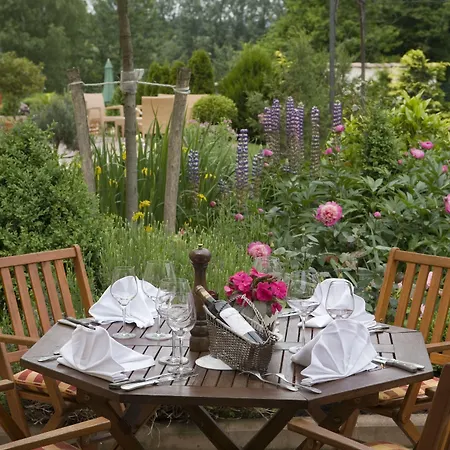 Demeures & Chateaux Domaine De La Grange De Hotel 4*