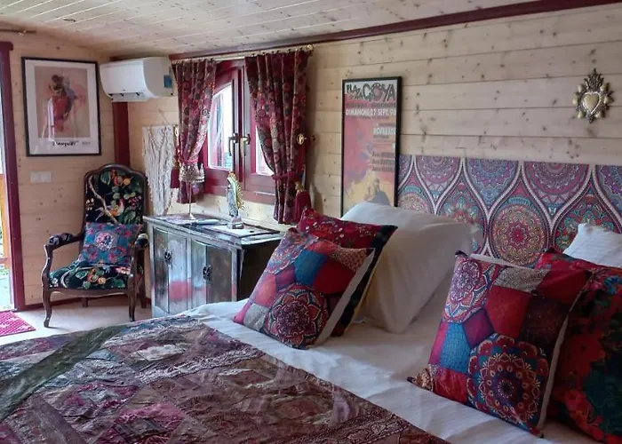 Demeures & Chateaux Domaine De La Grange De 4* Conde-Northen