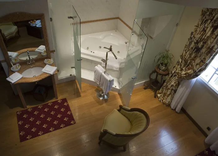 Du Domaine De La Grange De Hotel 4*