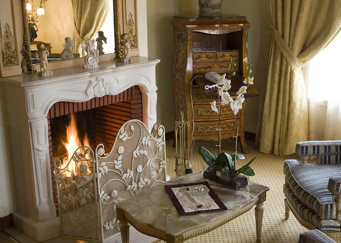 Отель Demeures & Chateaux Domaine De La Grange De 4*