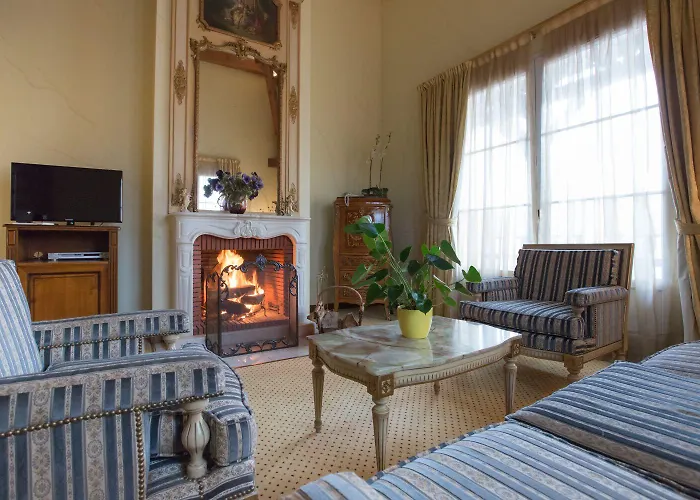 Hotel Demeures & Chateaux Domaine De La Grange De Conde-Northen